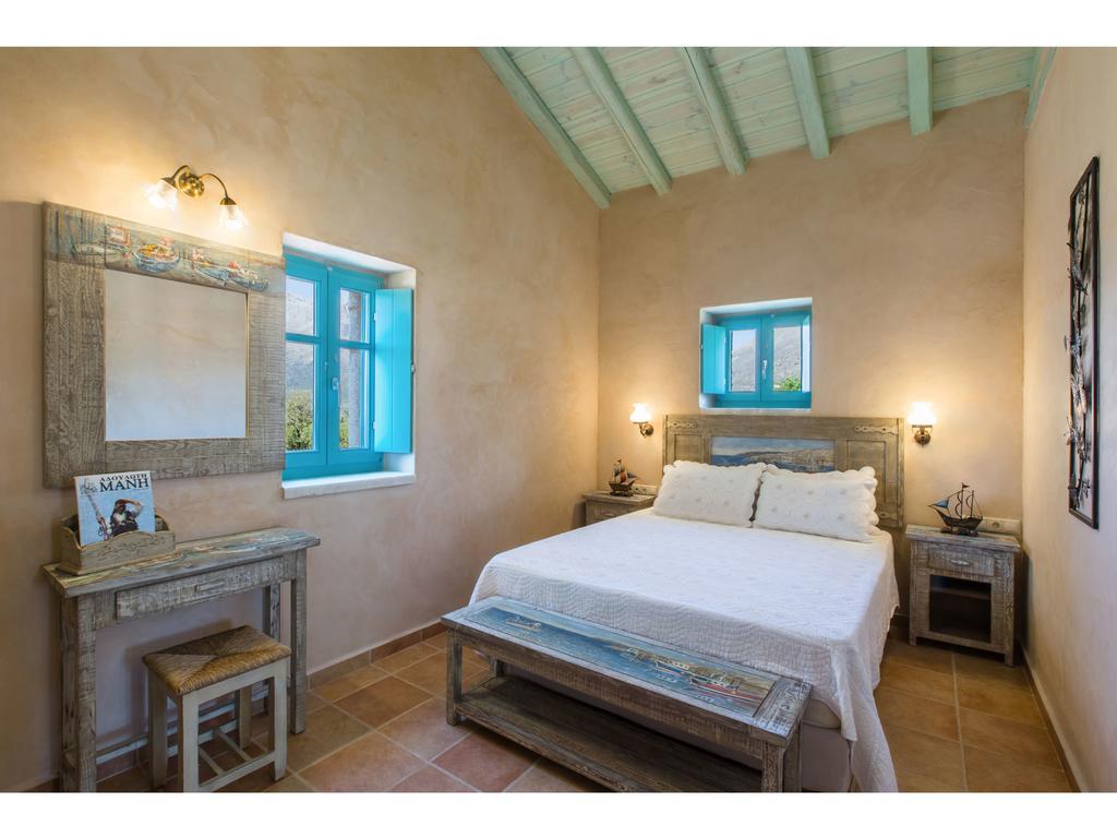 Pandora Aparthotel Pírgos Dhiroú Bagian luar foto